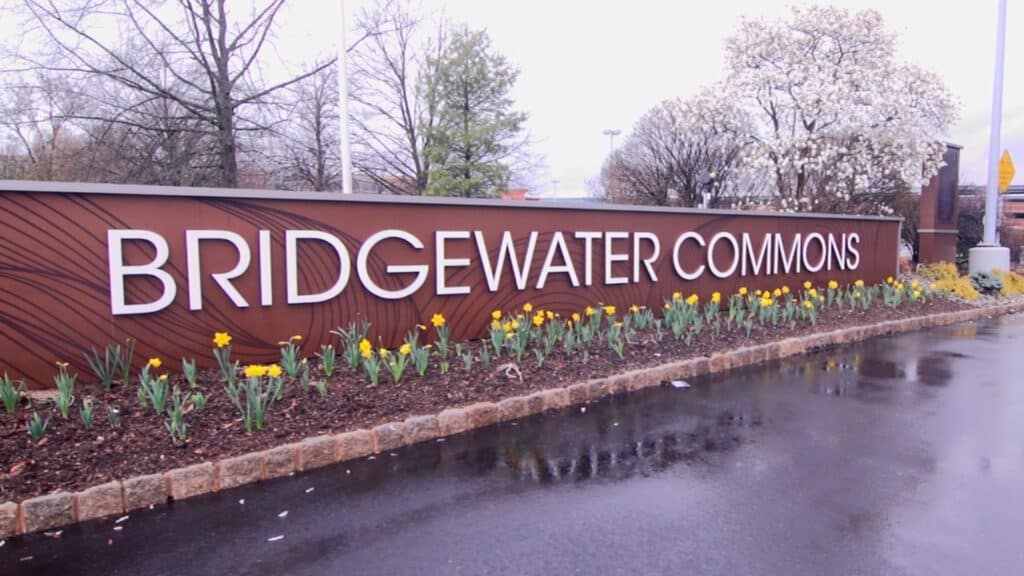 Bridgewater Commons Mall Sign